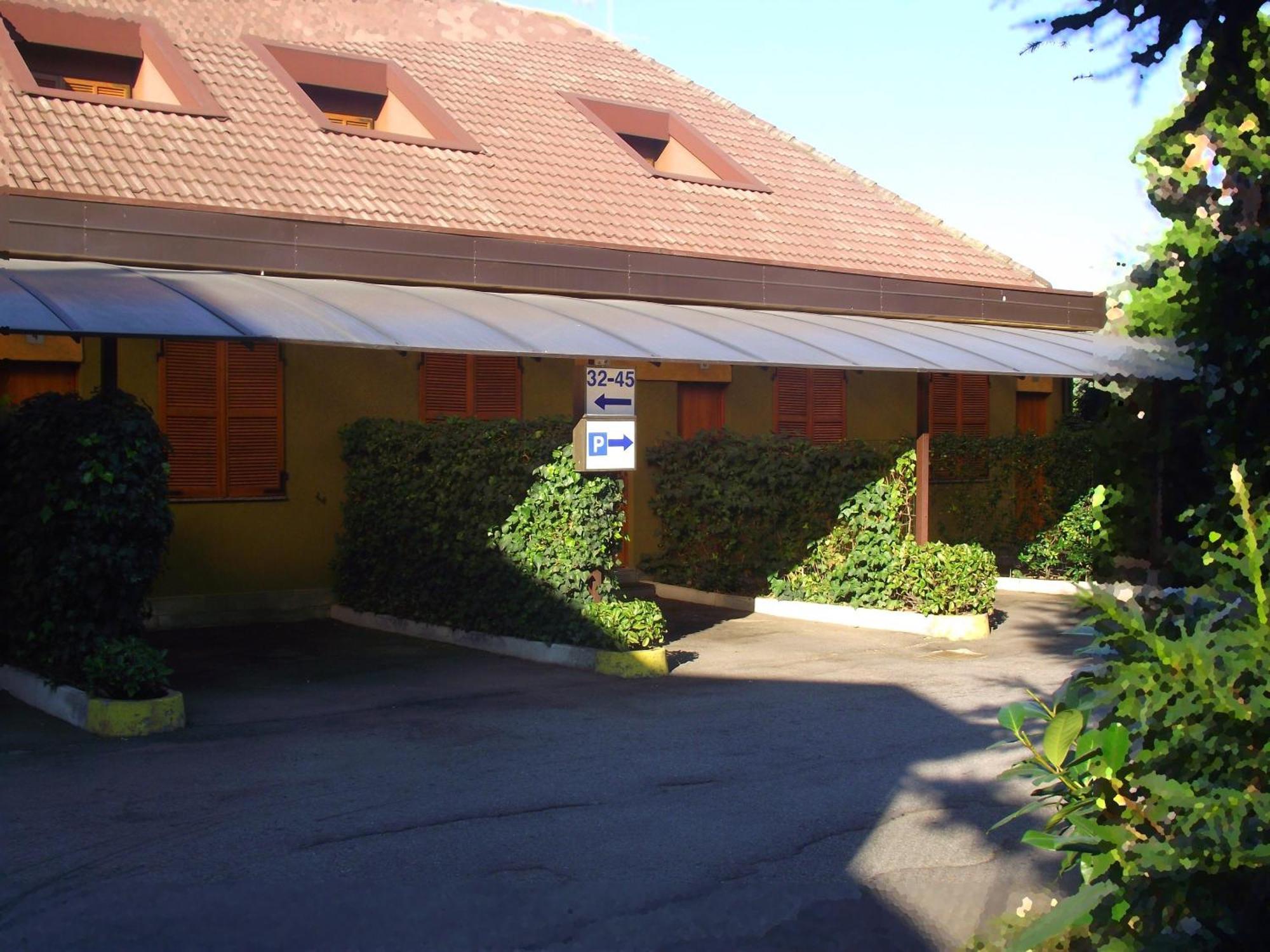 Hotel Motel Ovest Виттуоне Экстерьер фото