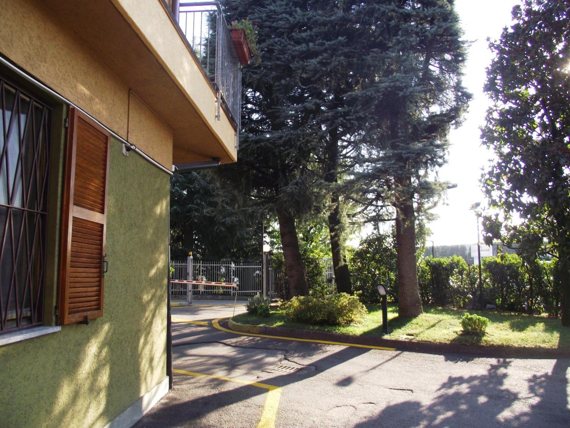 Hotel Motel Ovest Виттуоне Экстерьер фото