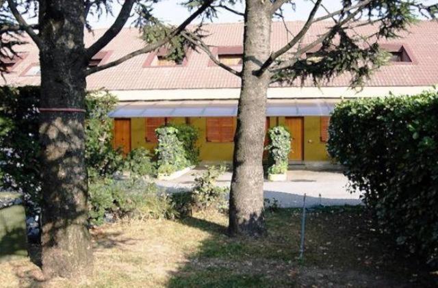 Hotel Motel Ovest Виттуоне Экстерьер фото