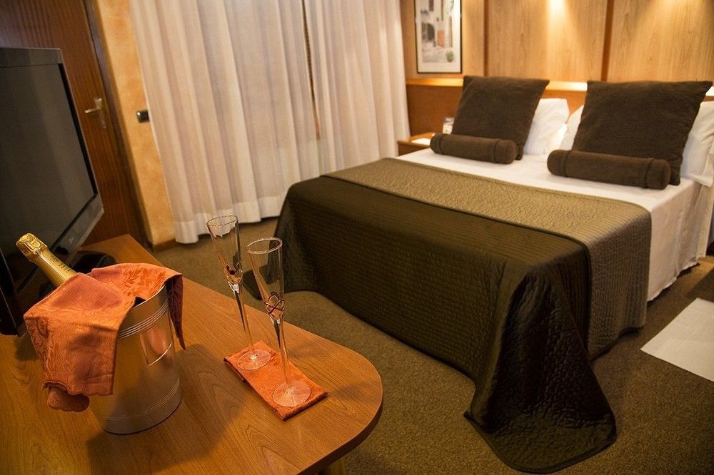 Hotel Motel Ovest Виттуоне Экстерьер фото
